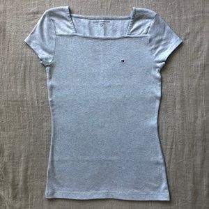 Tommy Hilfiger t-shirt.